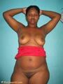    CHICA ARMANIA   