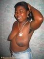    CHICA HILARY   
