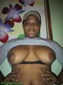    CHICA ARMEY   